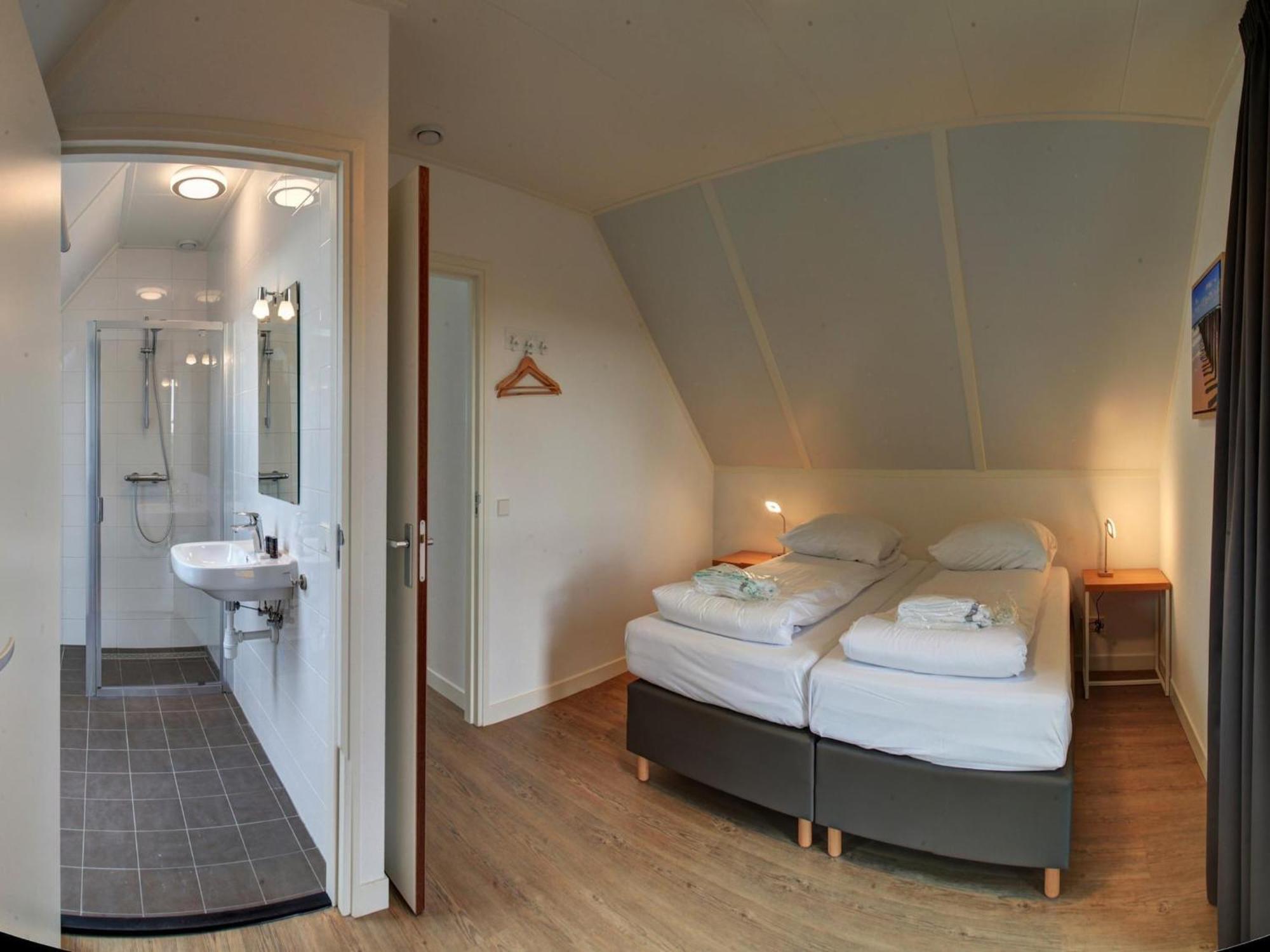 Vakantiehuis Modern On The Water In A National Park *
