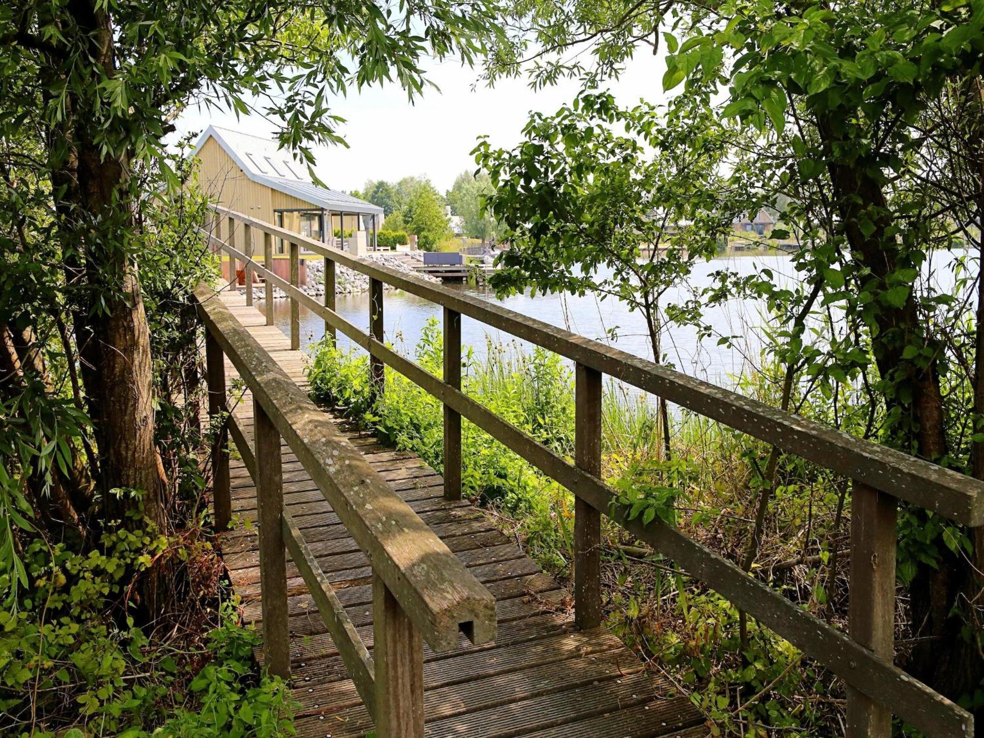 Modern On The Water In A National Park Vakantiehuis Tholen